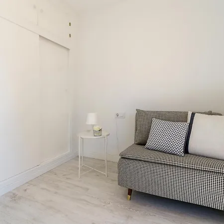 Malagasuite Living Coast Apartment